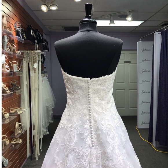 Lia Mia - Style C4199 - Size 10 - Ivory - Picture 4 of 4